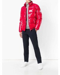 Мужская красная куртка-пуховик от Pyrenex