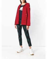 Женская красная куртка-пуховик от Moncler