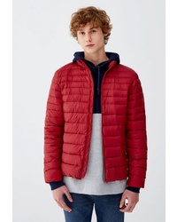 Мужская красная куртка-пуховик от Pull&Bear