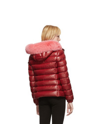 Женская красная куртка-пуховик от Moncler