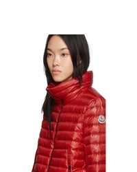 Женская красная куртка-пуховик от Moncler