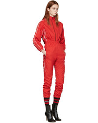 Женская красная куртка от Vetements