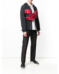 Мужская красная поясная сумка от Givenchy