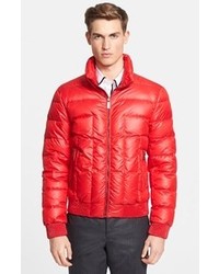 Красная стеганая куртка