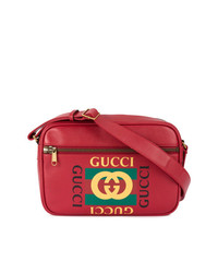 Красная сумка почтальона с принтом от Gucci