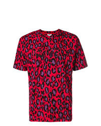 Красная футболка с круглым вырезом с леопардовым принтом