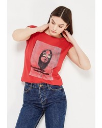 Женская красная футболка от Bruebeck