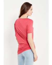 Женская красная футболка от Levall