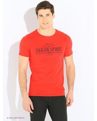 Мужская красная футболка от MEXX