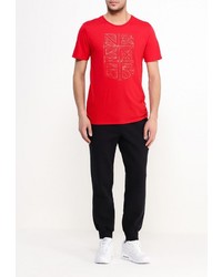 Мужская красная футболка от Nike