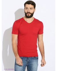 Мужская красная футболка от Oodji