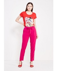 Женская красная футболка от Rinascimento