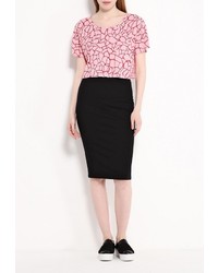 Женская красная футболка от Sweewe