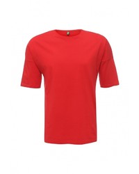 Мужская красная футболка от United Colors of Benetton