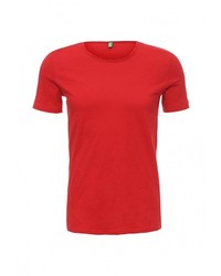 Мужская красная футболка от United Colors of Benetton