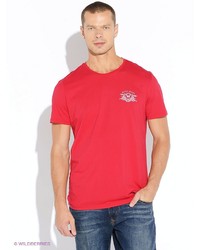 Мужская красная футболка от WHITNEY