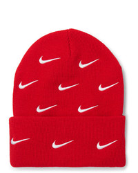 Мужская красная шапка с принтом от Nike