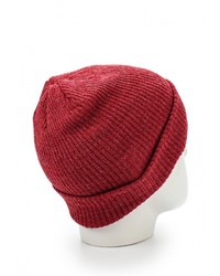 Женская красная шапка от Nike