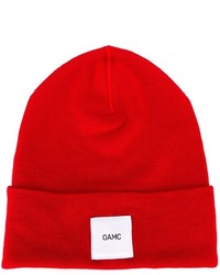 Мужская красная шапка от Oamc