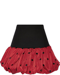 Красная шелковая мини-юбка в горошек