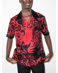 Мужская красная шелковая рубашка с коротким рукавом с леопардовым принтом от Dolce & Gabbana