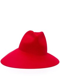 Женская красная шляпа от Gucci