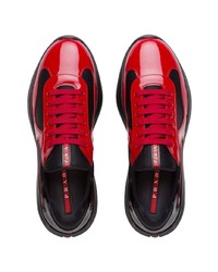 Мужские красно-черные кроссовки от Prada