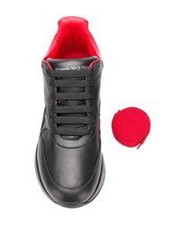 Мужские красно-черные кроссовки от Alexander McQueen