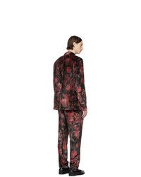 Красно-черный бархатный костюм с цветочным принтом от Paul Smith