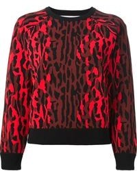 Красно-черный свитер с круглым вырезом с леопардовым принтом