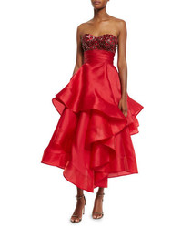 Красное вечернее платье из бисера