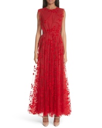 Красное вечернее платье из фатина с цветочным принтом