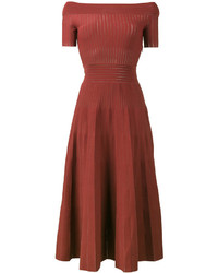 Красное вязаное платье с открытыми плечами от Barbara Casasola