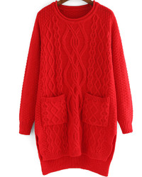 Красное вязаное платье-свитер