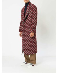 Красное длинное пальто от Gucci
