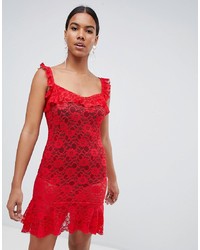 Красное кружевное облегающее платье с рюшами от Missguided