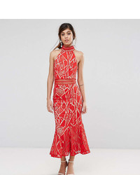 Красное кружевное платье-макси от Jarlo