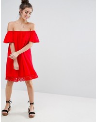 Красное кружевное платье с открытыми плечами от Asos