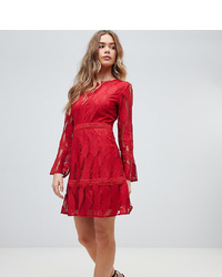 Красное кружевное платье с пышной юбкой от Boohoo