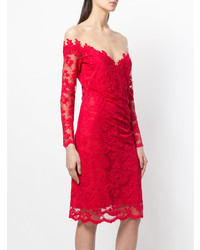 Красное кружевное платье-футляр от Olvi´S