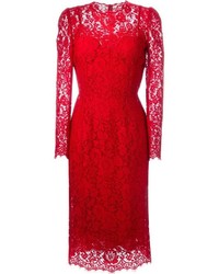 Красное кружевное платье от Dolce & Gabbana