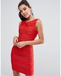 Красное облегающее платье от Lipsy