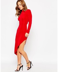 Красное облегающее платье
