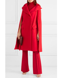 Красное пальто-накидка от Antonio Berardi