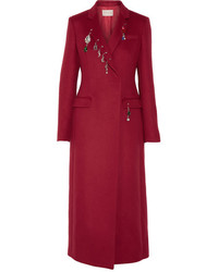 Женское красное пальто с украшением от Christopher Kane