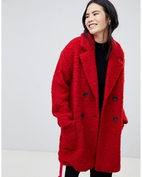 Женское красное пальто от Bershka