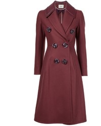 Женское красное пальто от Fendi