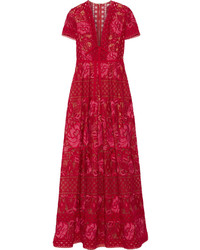 Красное платье-макси с вышивкой