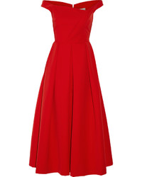 Красное платье-миди со складками