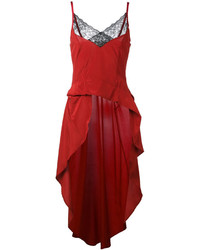 Красное платье прямого кроя от A.F.Vandevorst